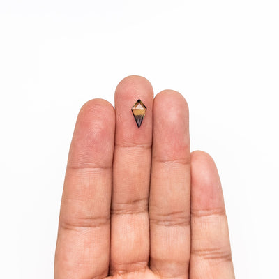 0.76ct 10.94x5.78x1.97mm Kite Rosecut Sapphire 26327-39