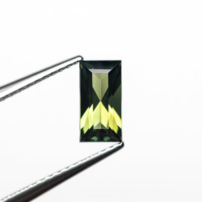1.07ct 8.04x4.16x3.30mm Rectangle Step Cut Sapphire 26495-04