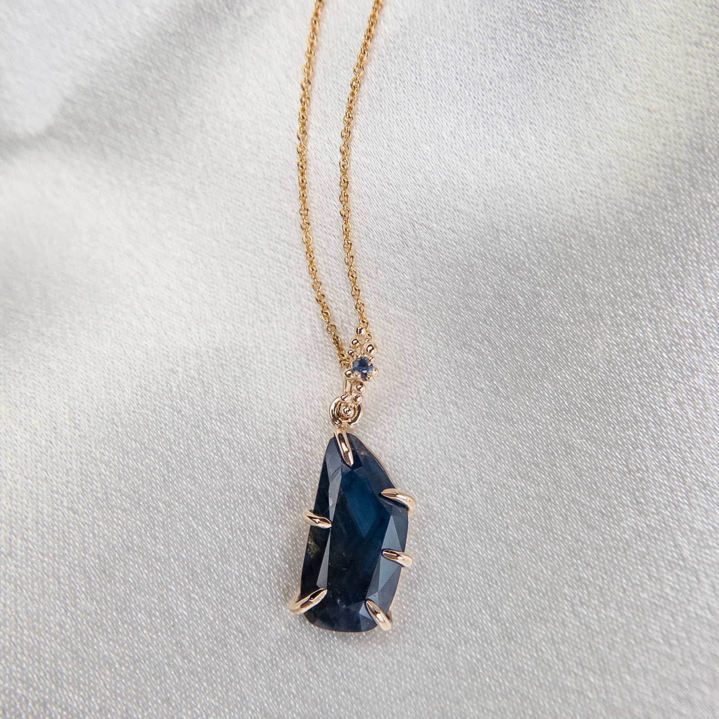 Blue Rosecut Sapphire Baleal Pendant