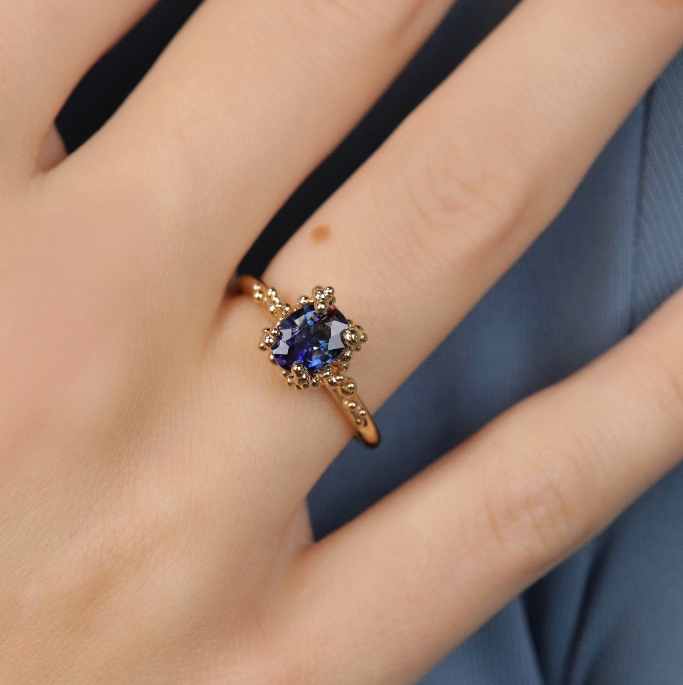 Baleal Bi-Colour Oval Sapphire Ring