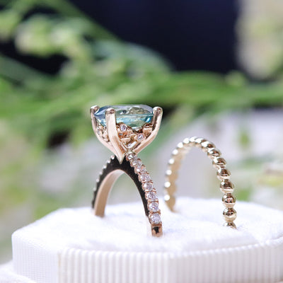 Iria Sapphire & Diamond Ring