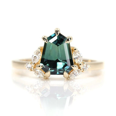 Beliza Sapphire & Diamond Ring